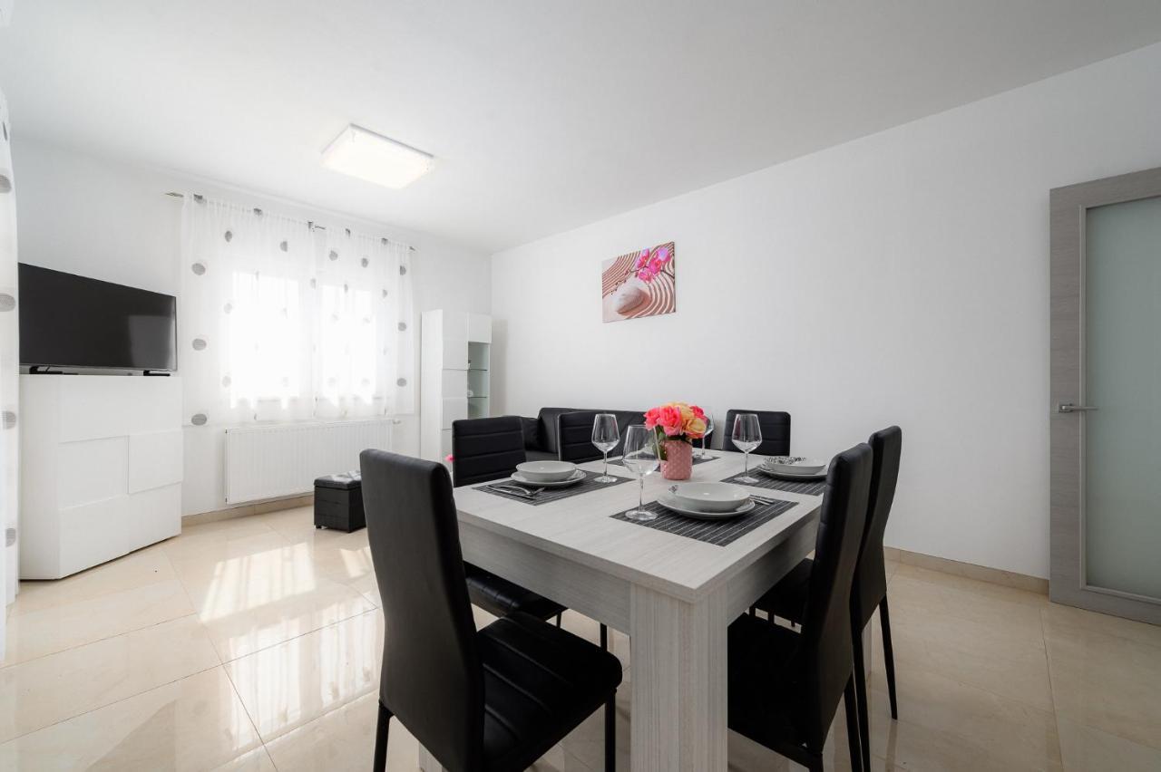 Stancija Amoroso Porec Apartments Екстер'єр фото