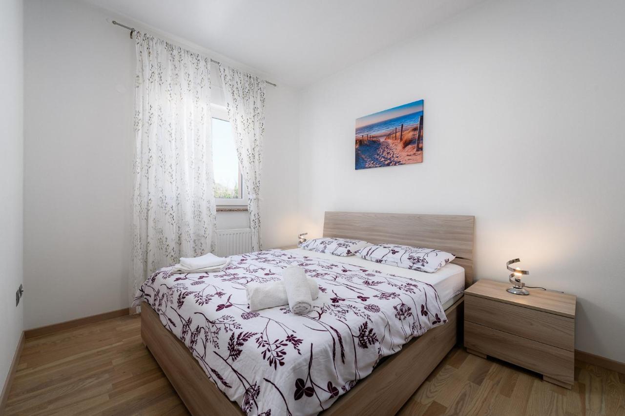 Stancija Amoroso Porec Apartments Екстер'єр фото