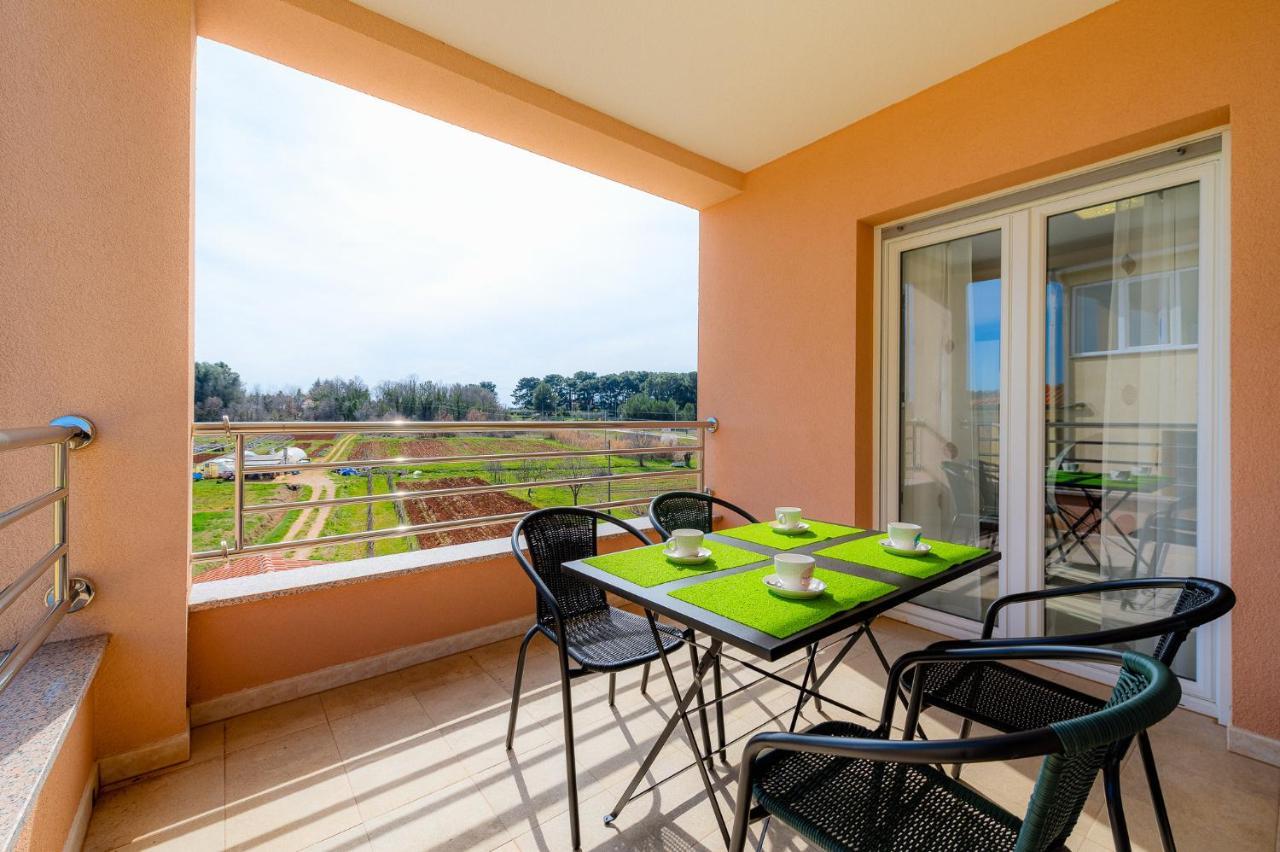 Stancija Amoroso Porec Apartments Екстер'єр фото