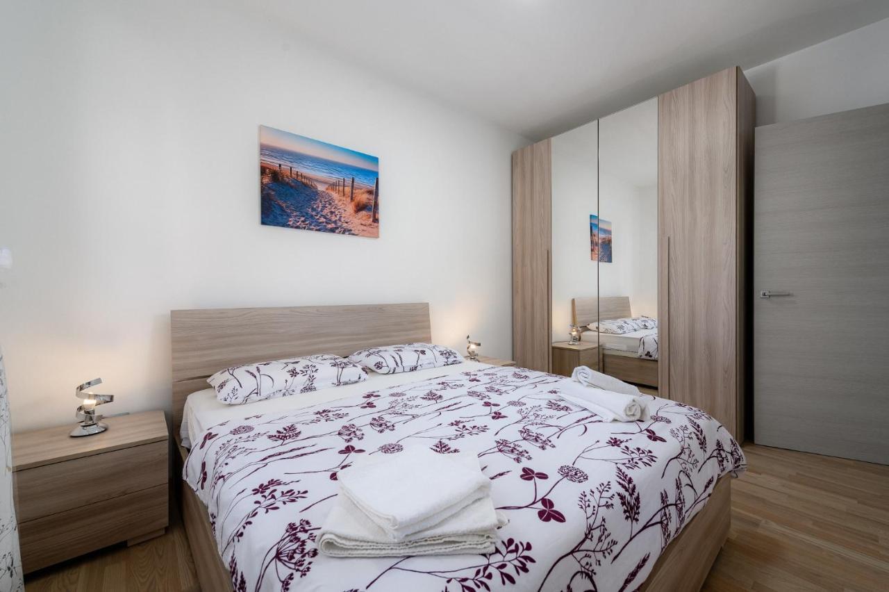 Stancija Amoroso Porec Apartments Екстер'єр фото
