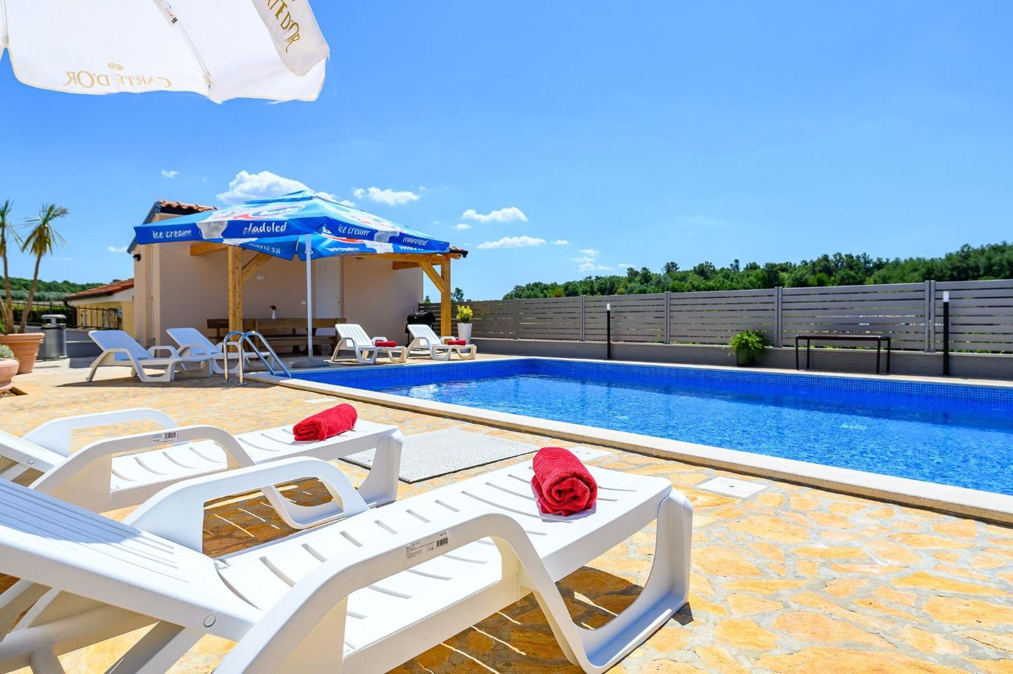 Stancija Amoroso Porec Apartments Екстер'єр фото